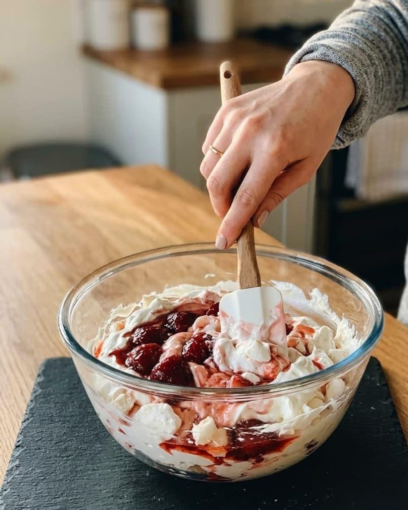serving eton mess