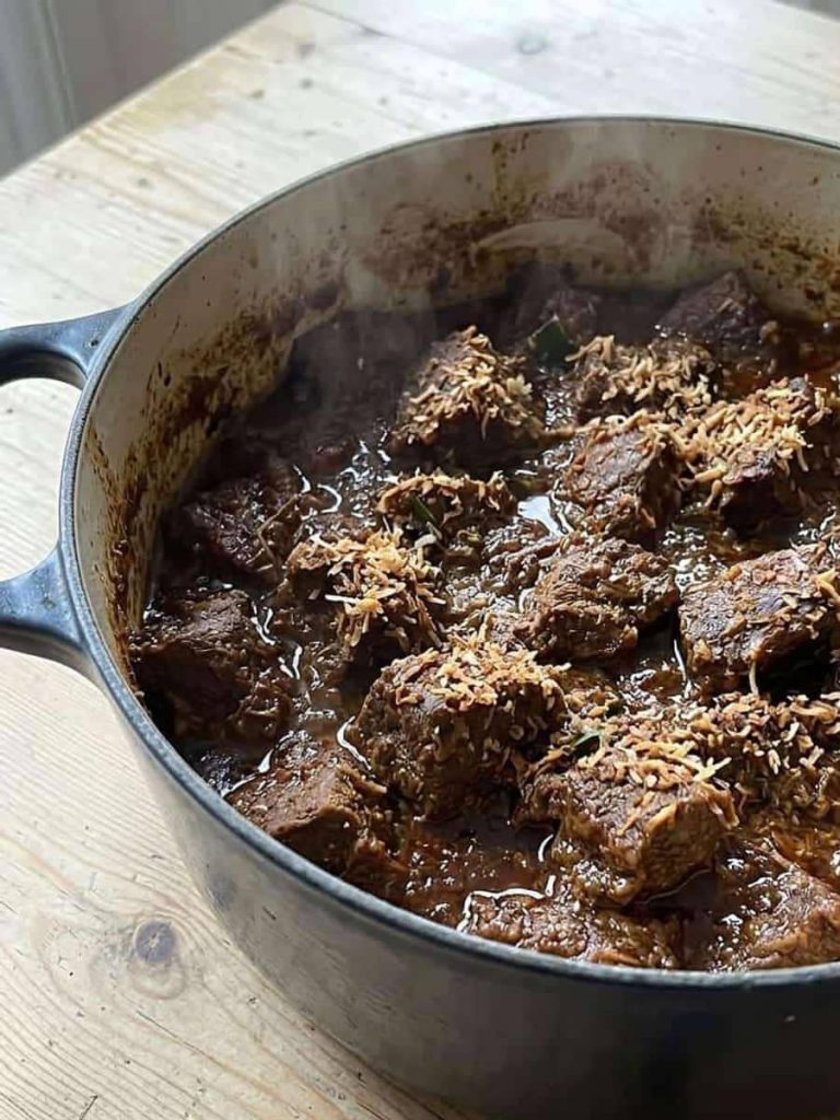 close up of rendang